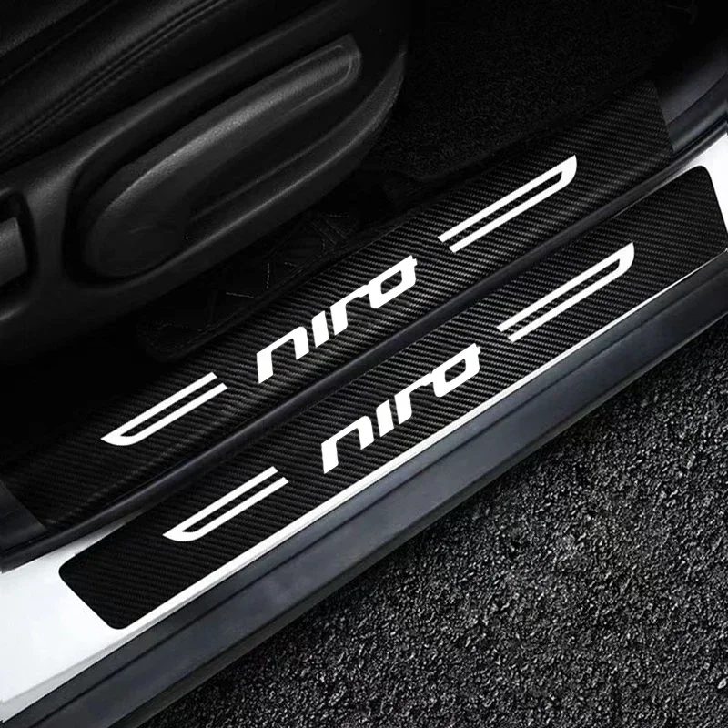 Фото Защитная накладка на пороги и бампер из карбона с логотипом KIA NIRO, антицарапийная, для дверей автомобиля и багажника №4