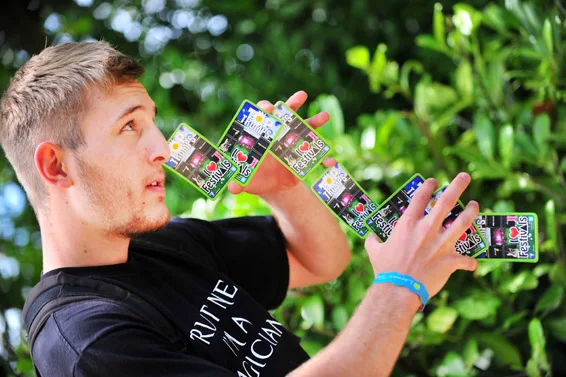 

Ollie Mealing - Archive Magic -magic