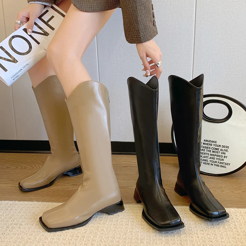 

Женские сапоги до колена на квадратном каблуке, с молнией сзади