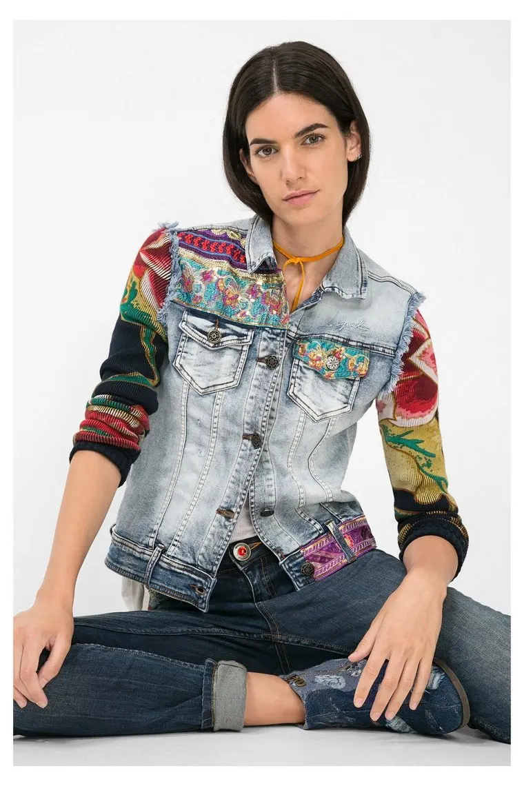 

2022 new Spain Desigual-Trade tail single stretch denim sequins embellished sleeve knit short jacket