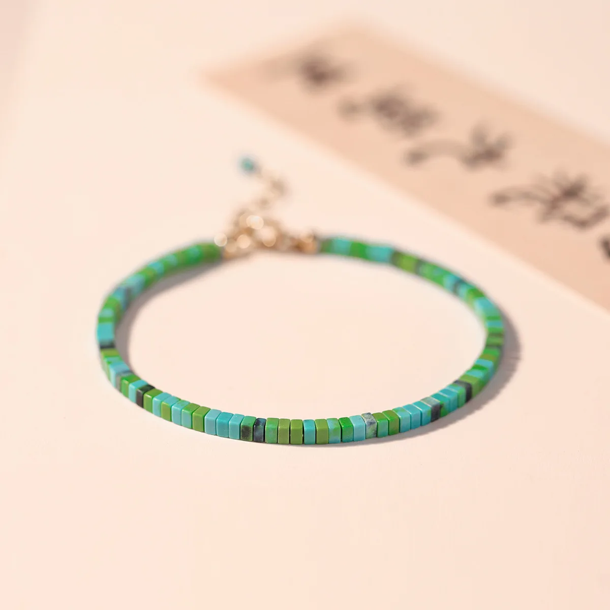 

Minar Ethnic Green Contrasted Natural Stone Turquoise Beaded Bracelet for Women Golden Toggle-clasps Strand Bracelets Pendientes
