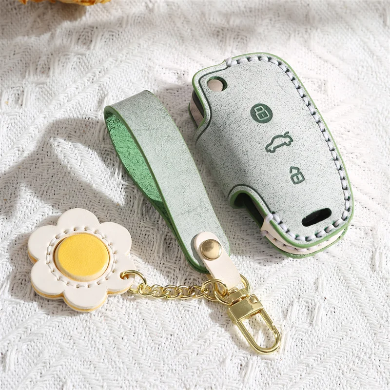 

Leather Car Key Case Cover for Audi C6 A1 A3 C5 Q3 B6 B7 B8 A4 A5 A6 A7 A8 Q5 Q7 R8 TT S5 S6 S7 S8 SQ5 RS5 Holder Shell Keychain
