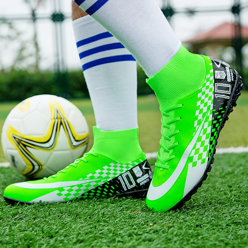 High quality TF Soccer Boots for Men Fashion Green Boys Football Shoes Outdoor High Ankle Men's Futsal Cleats crampon football