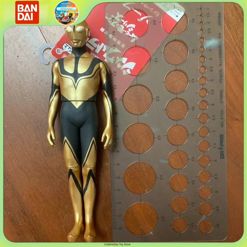 Фото Фигурка Bandai Namco Ultraman Zoffy из мягкой резины, ударопрочная, с биркой, средний размер, версия из фильма, модель Кайжу, игрушка 58703 №1