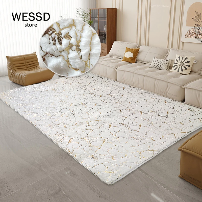 

Искусственный меховой ковёр WESSD золотистый