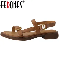 Женские босоножки FEDONAS на каблуках из натуральной кожи