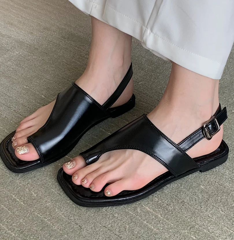 Женские сандалии на плоской подошве коричневые или белые сандалии-гладиаторы с