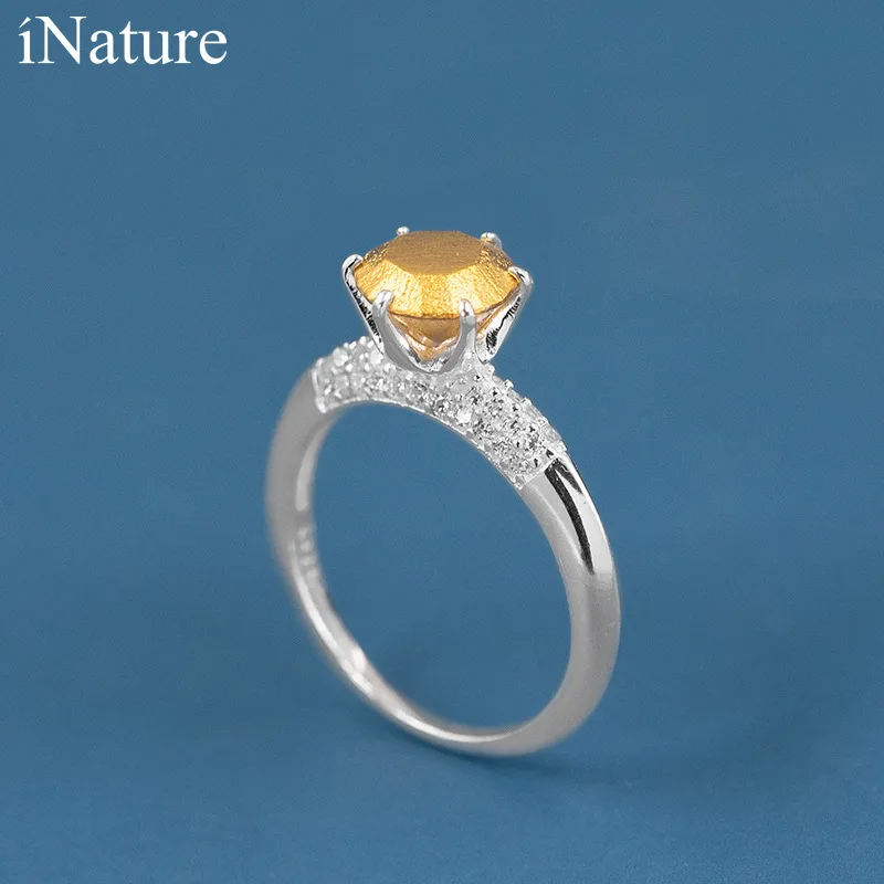 

Женское кольцо из серебра 100% пробы с бриллиантами