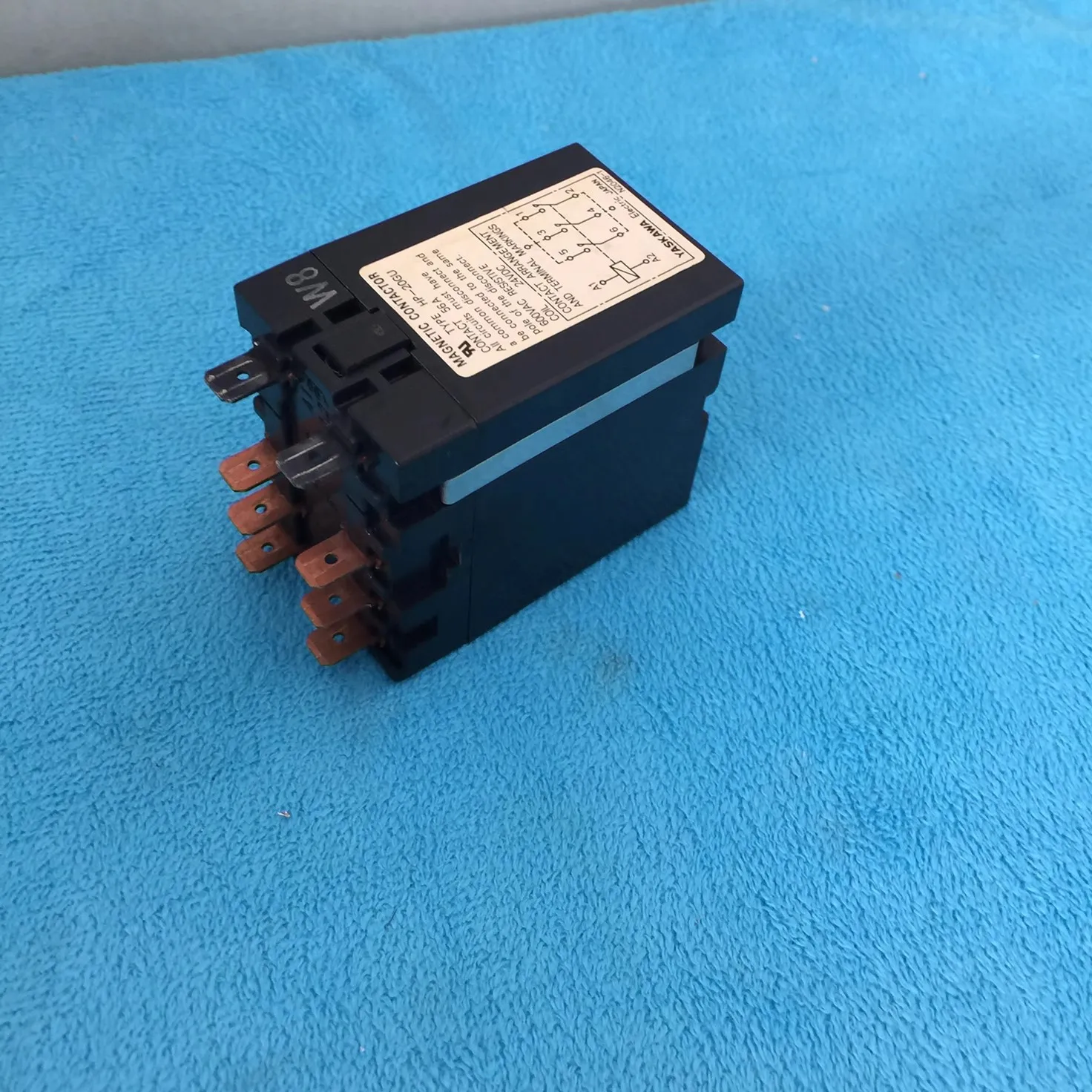 

Реле преобразователя частоты HP-20GU 56A 24V