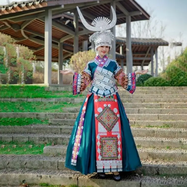 

Chinese Miao Women's Costume, Festival Stage Dance Dress Hmongb