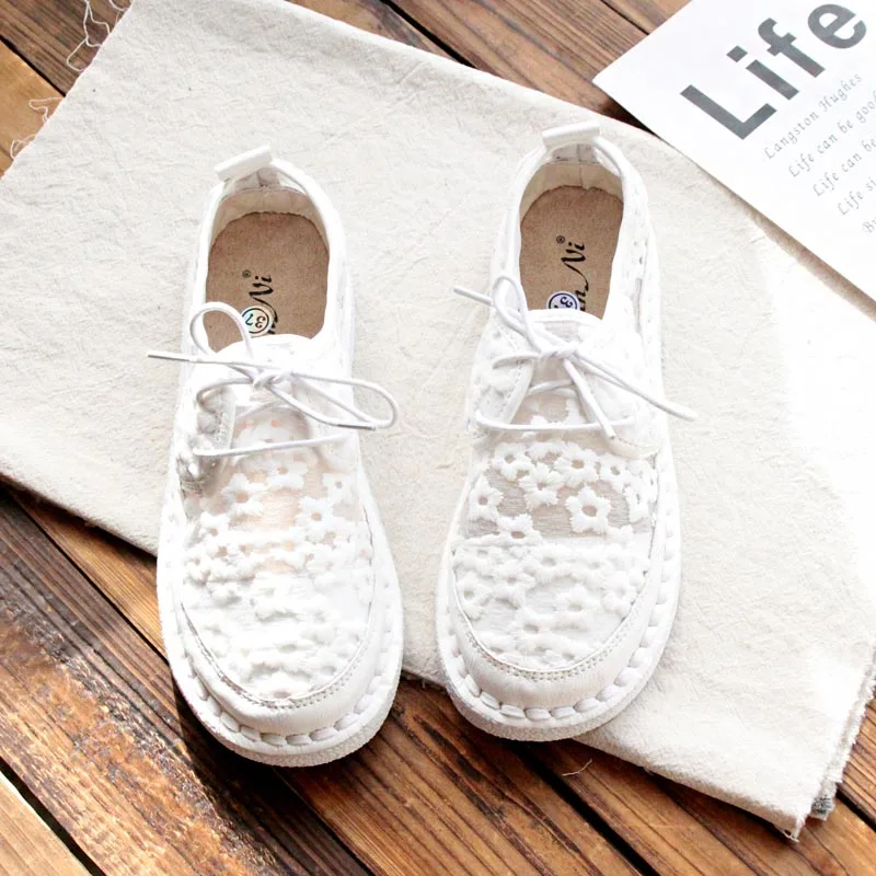 

2022 Tide Flats Women’s Shoes Summer New Casual White Shoes Fashion Embroidery Lace Up Shoes Round Toed Female Shoes