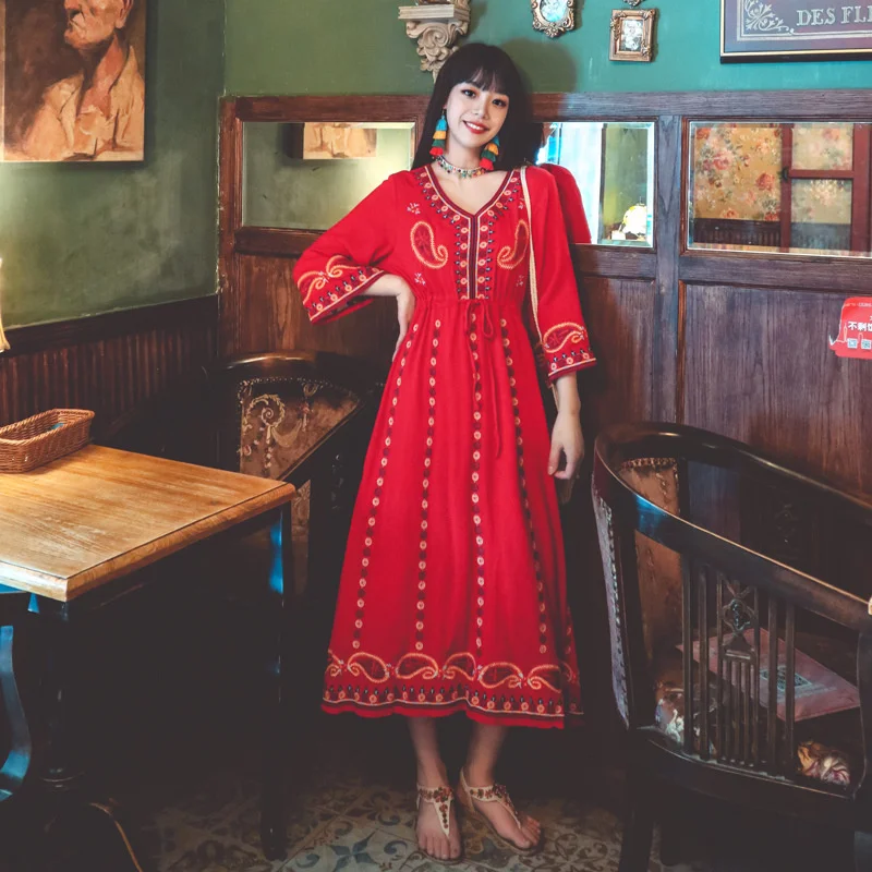 

Travel Bohemian National Style Embroidery Waist Vneck Flare Sleeve Dress Vintage Clothing Robe Rouge Fashion Women Harajuku