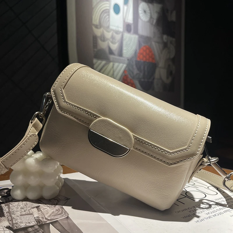 Кожаная женская сумка модная универсальная маленькая квадратная новинка 2024