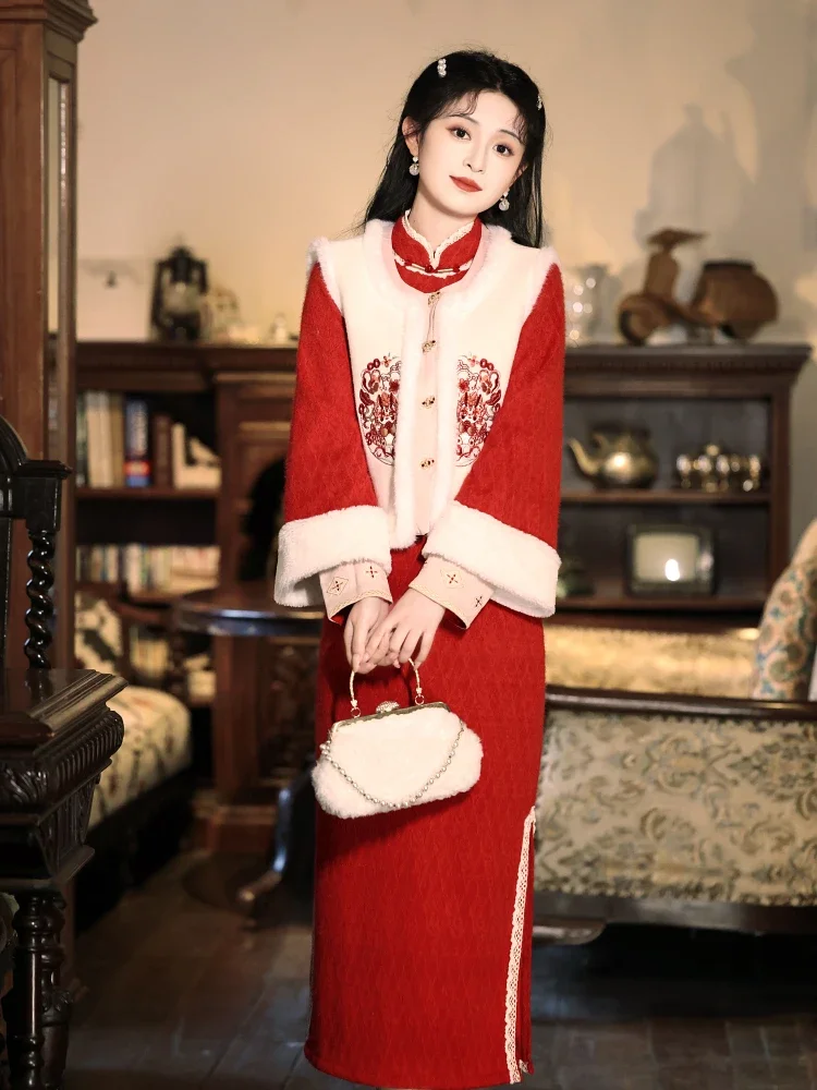 Утолщенный красный Cheongsam 2024 комплект жилета Winter Year of the Snake весенний фестиваль