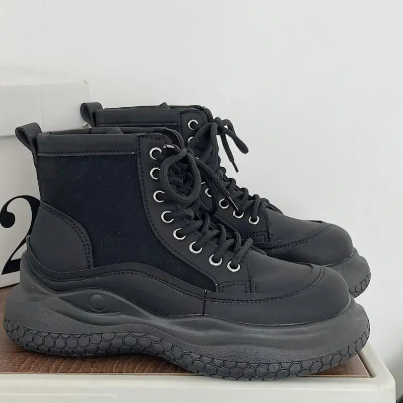 

Популярные Осенние новые модные красивые мотоциклетные ботинки на шнуровке на толстой подошве, повседневные ботинки с круглым носком, на квадратном каблуке