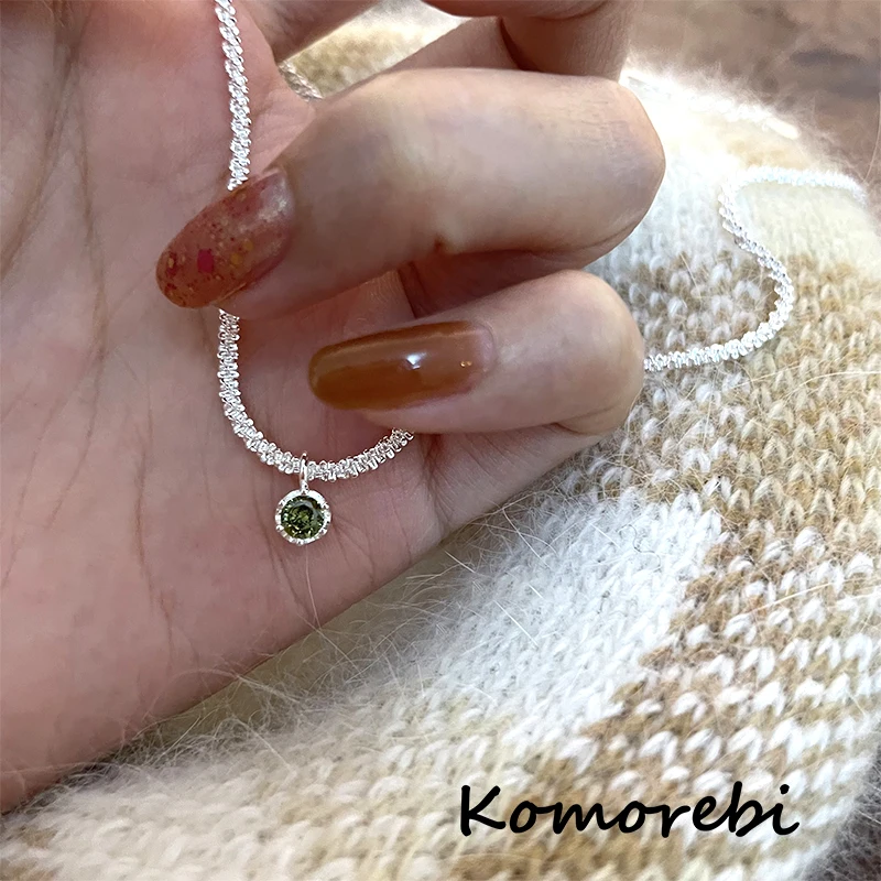 

Minimalist Silver Colour Sparkling Clavicle Chain Choker Necklace Green Rhinestones Gypsophila Pendant for Women Wedding Gift