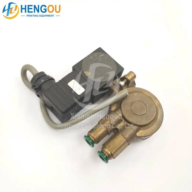 Электромагнитный клапан R2.335.002 L2.335.001 G2.335.403 CD74 XL75 632016 Φ AVS-Romer GmbM G807 24 VDC 1 8 W