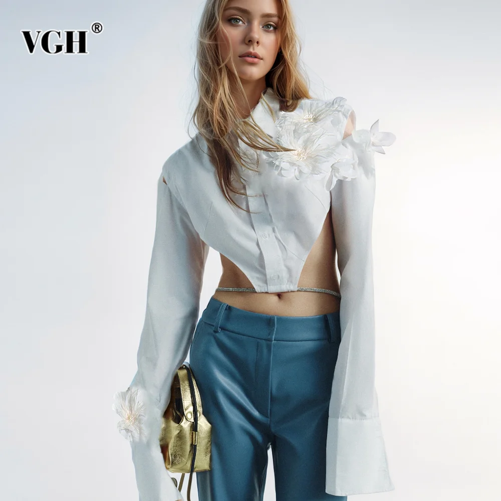 Женская однотонная блузка с отложным воротником длинным рукавом и аппликацией