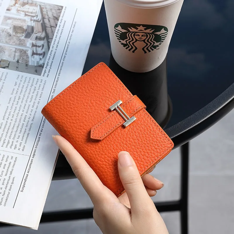 Женский короткий кошелек из искусственной кожи