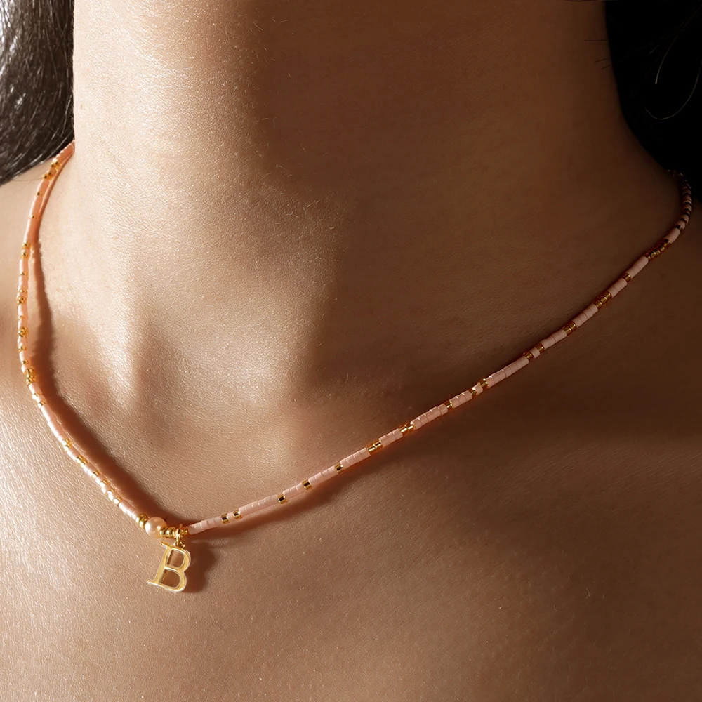 Go2boho Дизайн Крошечные бусы имитация жемчуга 26 букв стек цепи ручной работы 2024