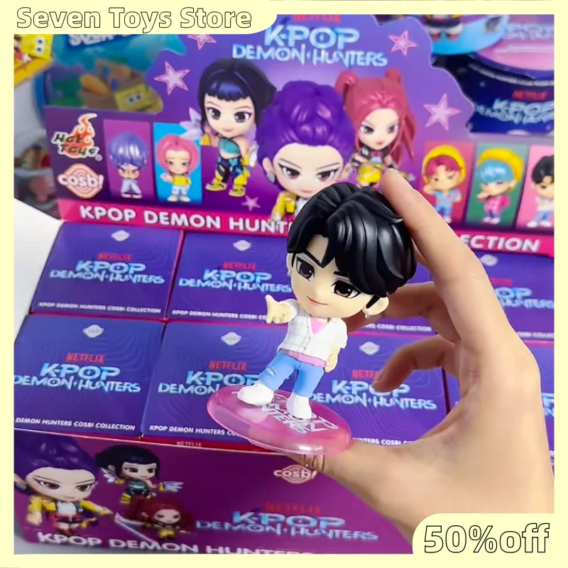 Фото Оригинальная фигурка Hot Toys Cosbi Mini Bobble Head в слепой коробке: Huntr/X Kpop Demon Hunters, аниме-фигурка Derpy Crow Sussie, Mystery Box №3
