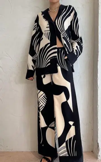 

Женский комплект из двух предметов, рубашка с длинным рукавом и широкие брюки с принтом, на пуговицах, для отдыха, на весну/осень