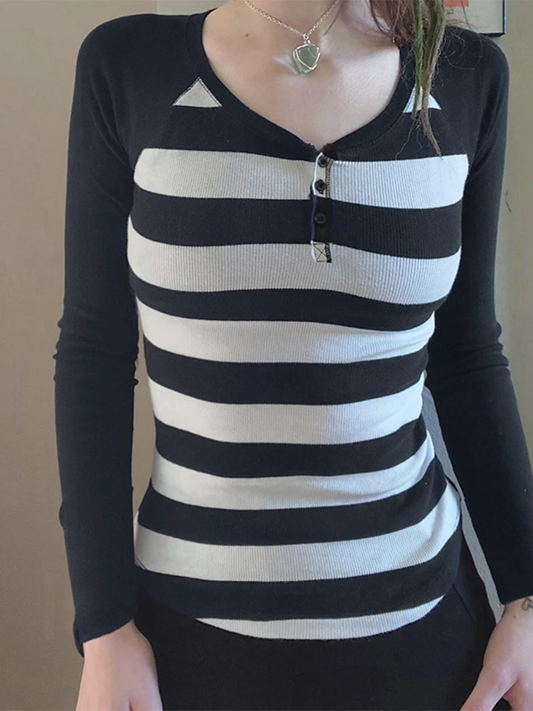 

Женский Повседневный трикотажный топ в полоску, базовая футболка с длинным рукавом, винтажная уличная одежда в стиле пэчворк в стиле ретро, ...