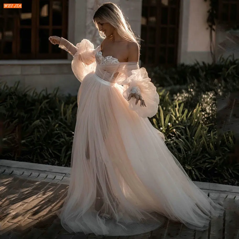 

Женское свадебное платье с кружевной аппликацией, со шлейфом и рукавами-фонариками