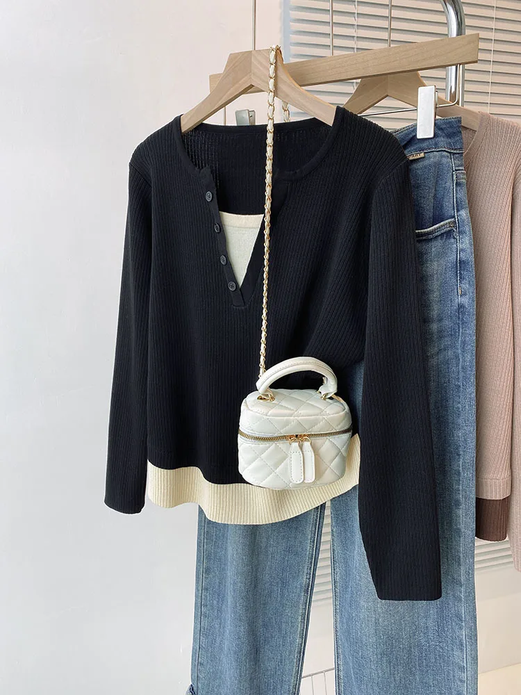 Женский трикотажный свитер с V-образным вырезом и длинным рукавом