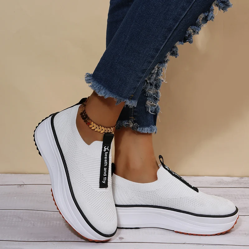 2023 Fashion Platform Sneakers for Women Mesh Breathable Sports Tennis Shoes Woman Thick Bottom Knitting Loafers Shoes Plus Size