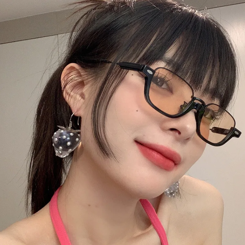 

Street Style Sunglasses Shades Korean Luxury Brand Design Fashion Vintage Small Square Half Metal Men Stylish Personality Women