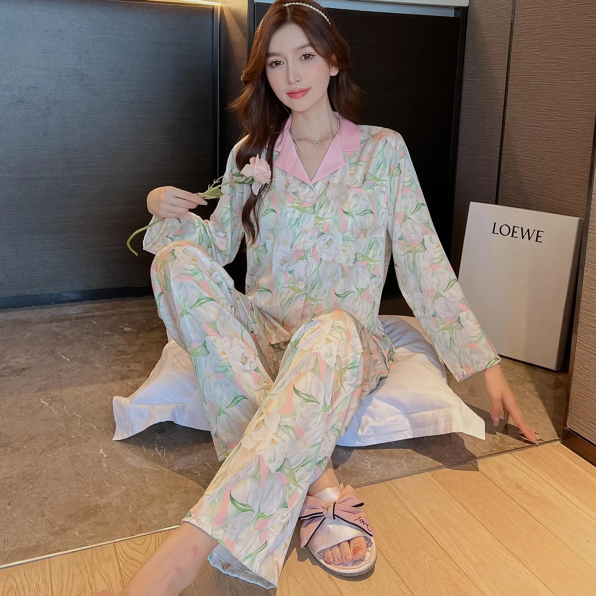 Tulip oil painting, flowers, moonlight, silk, romantic and lovely breathable ice silk, wearable pajama set