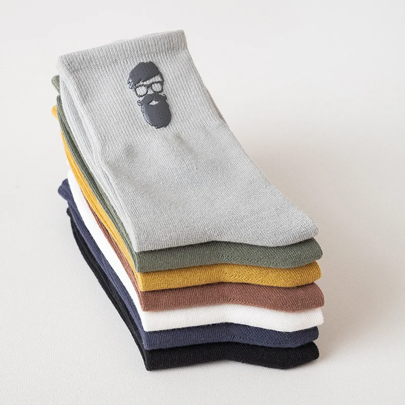 New Unisex Trendy Head Embroidery All-match Breathable And Sweat-absorbent High-quality Cotton Mid-high Tube Men's Socks