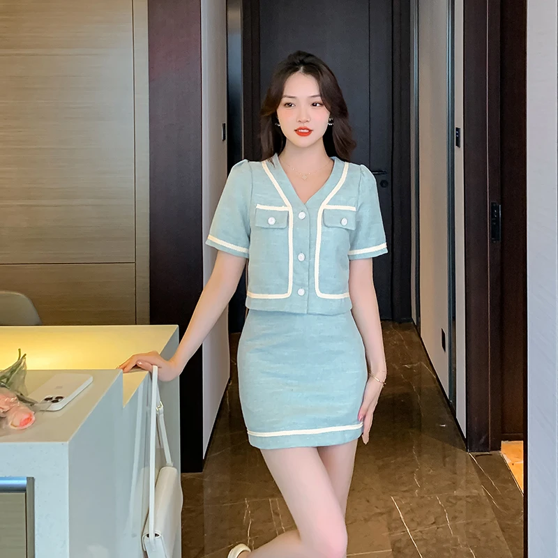 

Корейская мода, маленькая модель 2023, летний темпераментный короткий топ и облегающая юбка, комплект из двух предметов для женщин