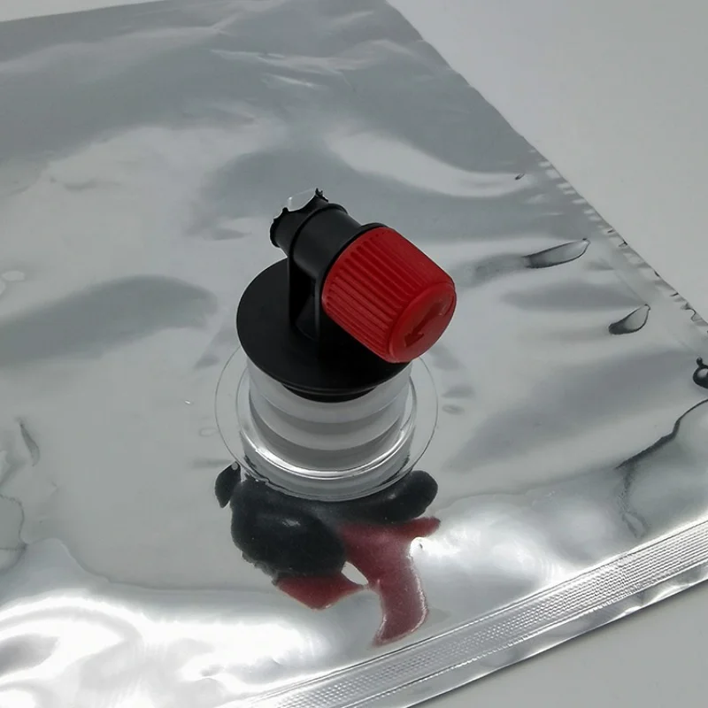 

Custom bib bag in box wine 220 L aseptic drink bag aluminium plastic packaging fitting nozzle connector valve bag with paper ca