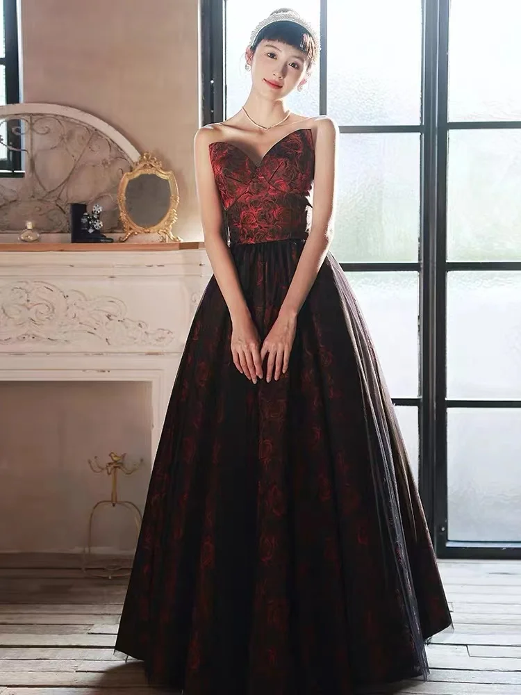 

Burgundy Satin Prom Dress For Women A-Line Sexy Strapless Lace-Up Back Floor Length Wedding Party Evening Banquet Gowns Vestido