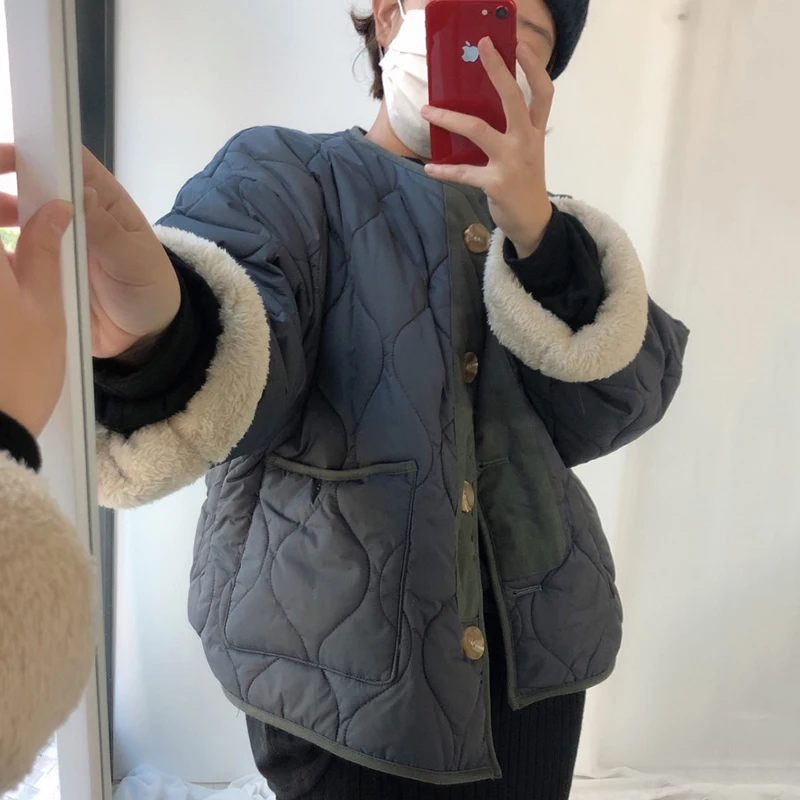 Clothland Women Thick Fur Padded Jacket Reversiable Wear Long Sleeve Pockets Winter Casual Warm Coats Tops CA462