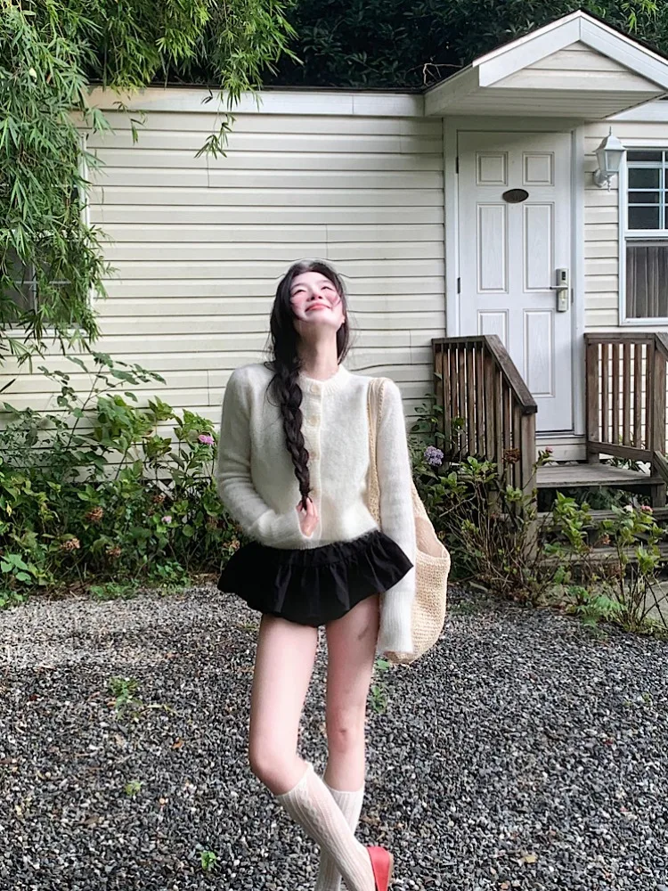 Белый мохеровый свитер кардиган верхняя одежда женский осенне-зимний нежный