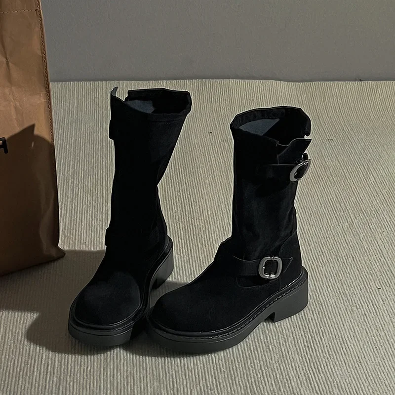 Женские ботинки на платформе замшевые зимние туфли до середины икры среднем