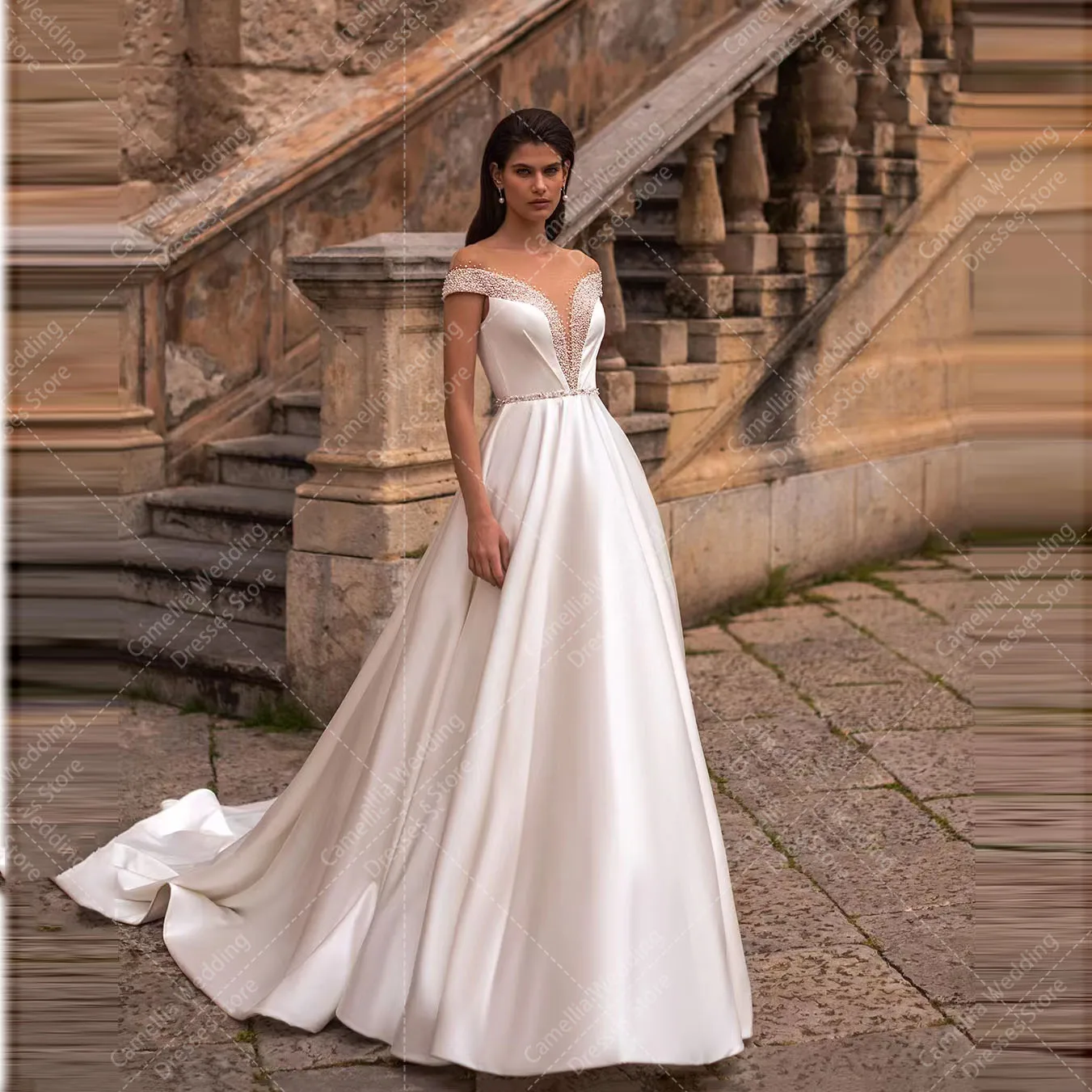 Женское элегантное платье-трапеция