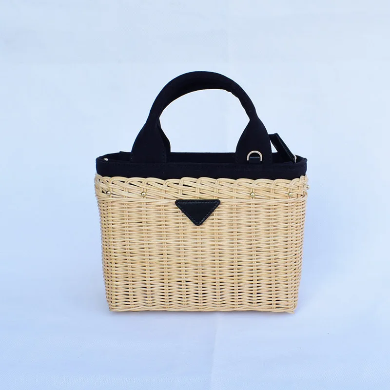 2022 Fashion Brand Design Trend Rattan Bag High Quality Ladies Seaside Holiday Beach Bag Luxury Fashion Women Purse and Handbags