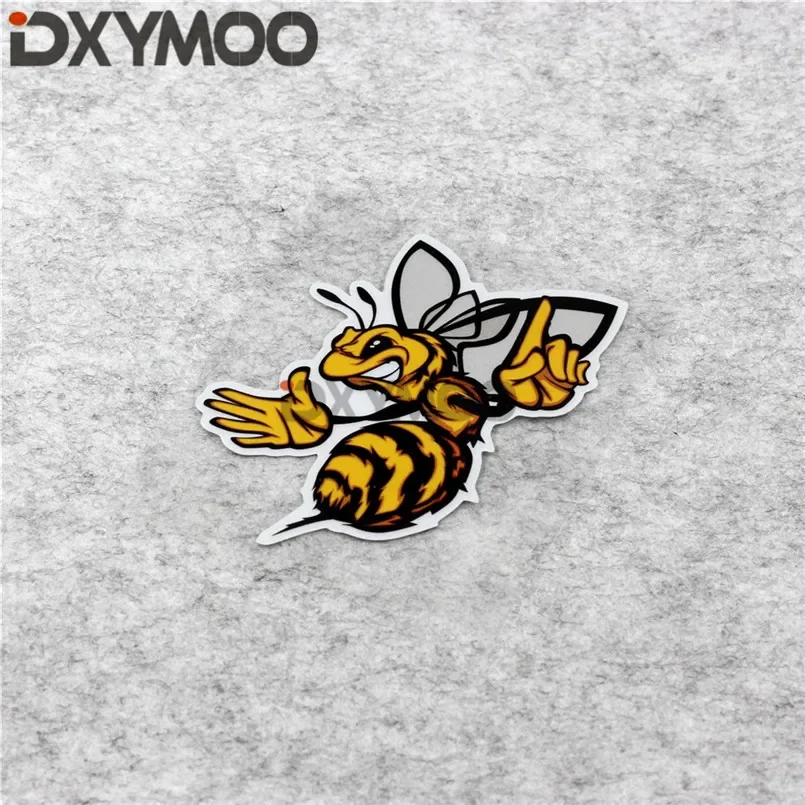 

Мотоциклетный шлем, боковая коробка, наклейка на масляный бак, Angry Bee, забавное животное, медоносная пчела, Стайлинг автомобиля, наклейка на бампер 10x8 см