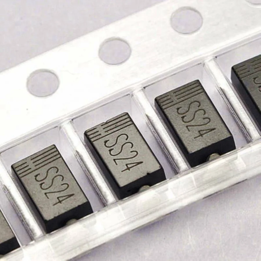 

100 шт., стандартная фотография SS24 SR240 2A 40V SMA