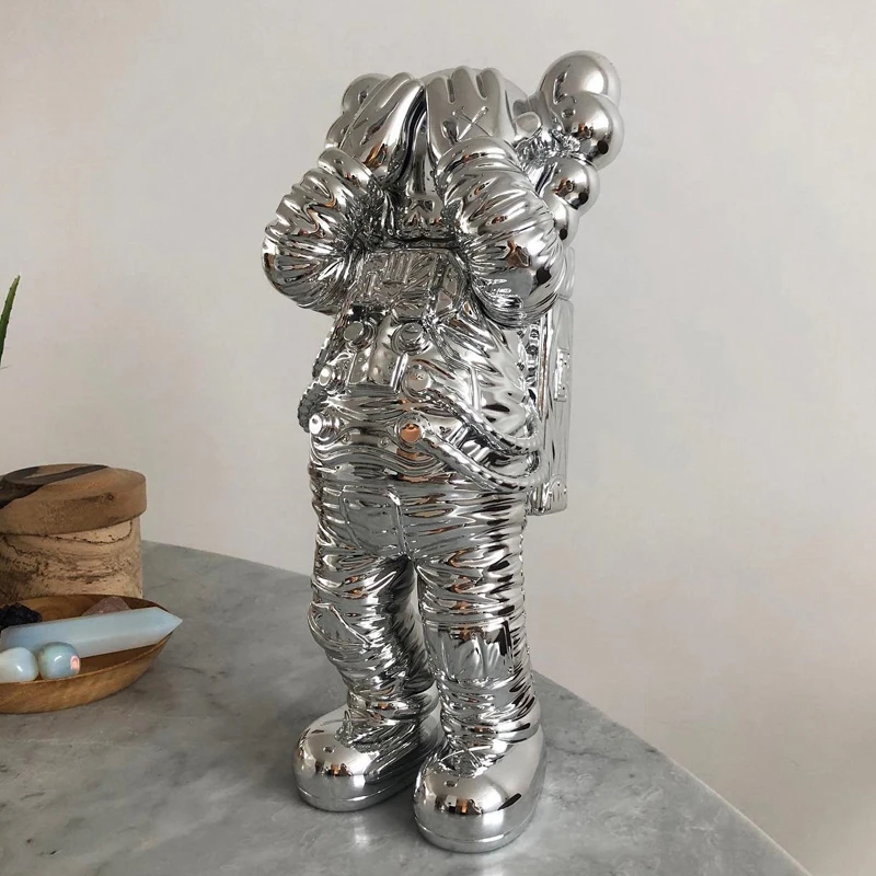 Electroplate Astronaut Sculpture Trendy Ornaments Home Decorative Figures Figurine Nordic Handicraft Statue Gifts Room Decor |