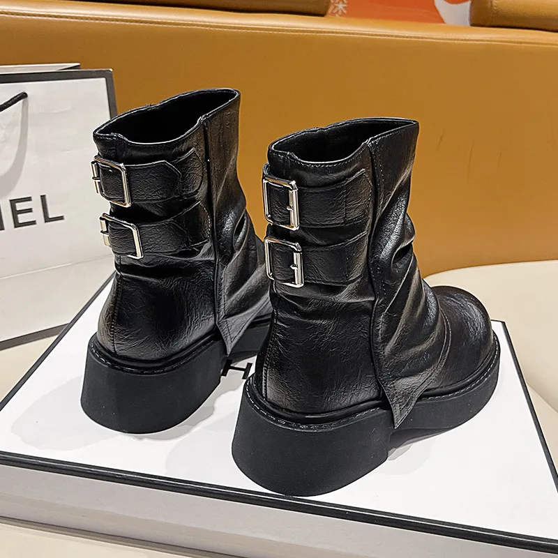 Зимние ботинки. Женская обувь. Осенние сабо. Сапоги на платформе с круглым носком.