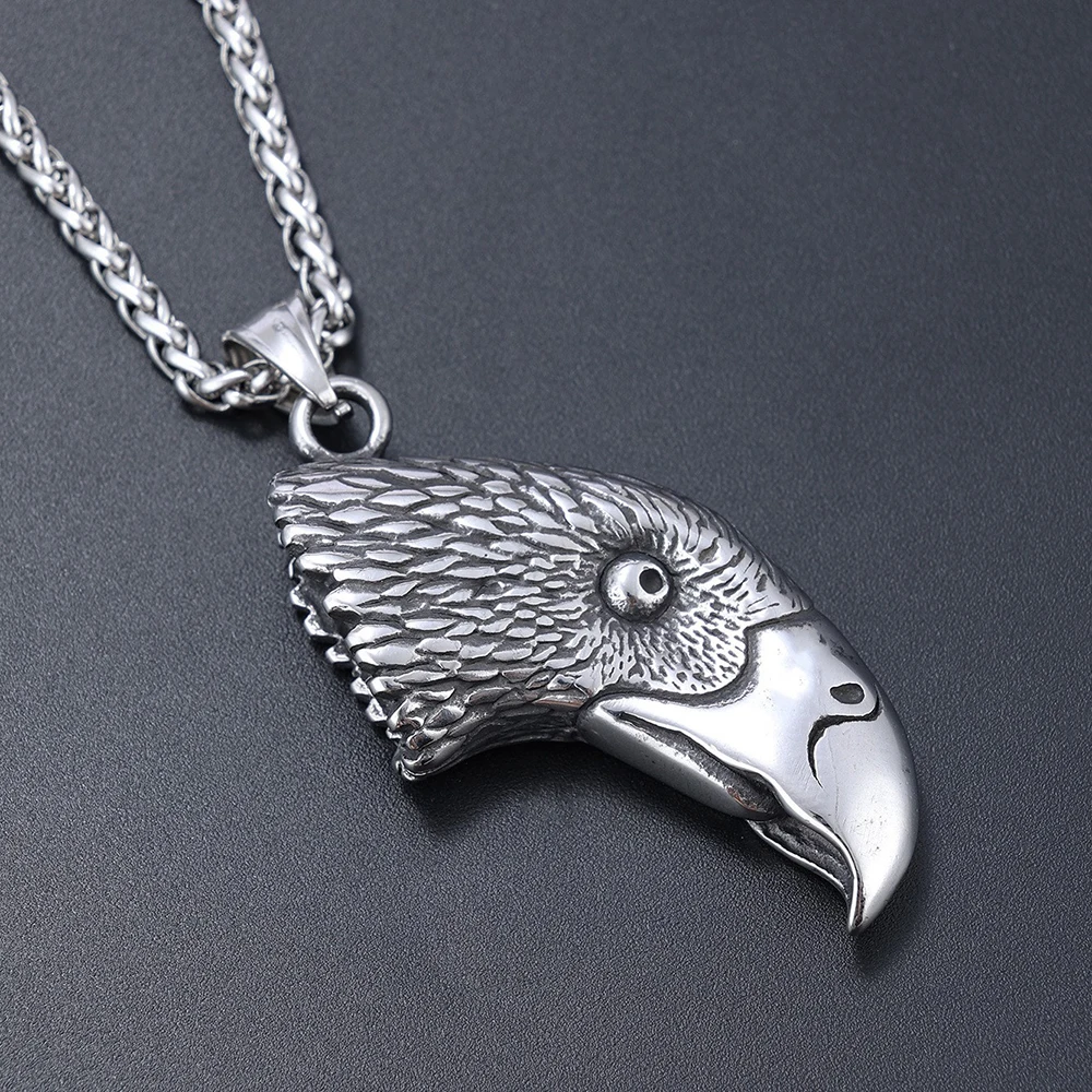 

3D dimensional Retro hawk Head Alloy Pendant Necklace Personality Men parrot Bird Metal Pendants Jewelry Fashion Accessory