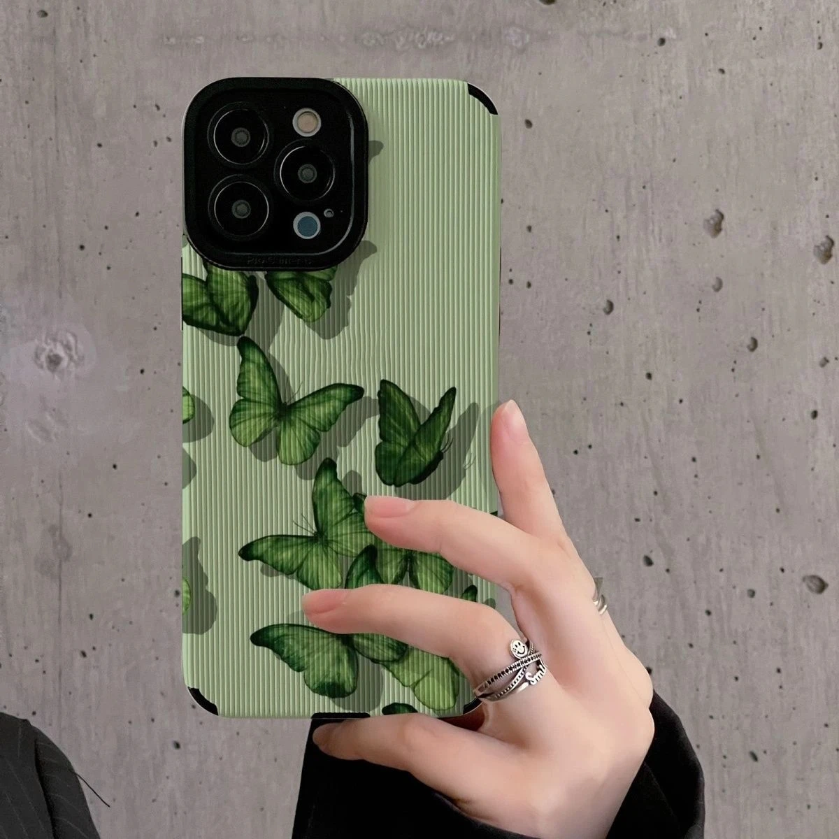 

Green Butterfly Bamboo Pattern Phone Case For iPhone 14 13 12 11 Pro Max 14plus 7 8 Plus X XR XS Max 12 13Mini Shockproof Cover