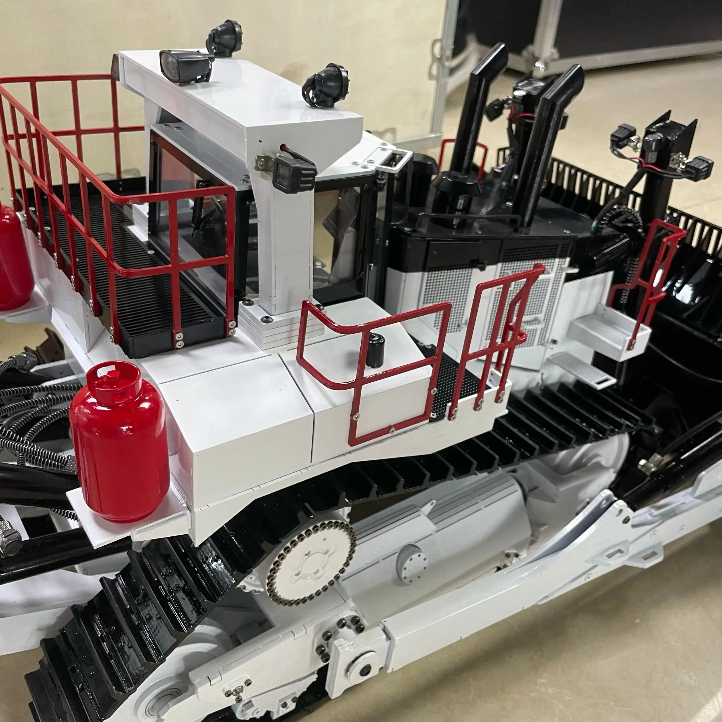 1/14 г. D11T гидравлический бульдозер с дистанционным управлением PL18EV