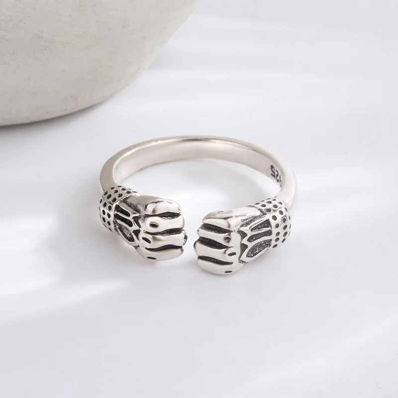 

Retro Vintage Vintage Minimalist Fist Ring Fashion Personality Trend Hip-hop Style Ins Hand Jewelry