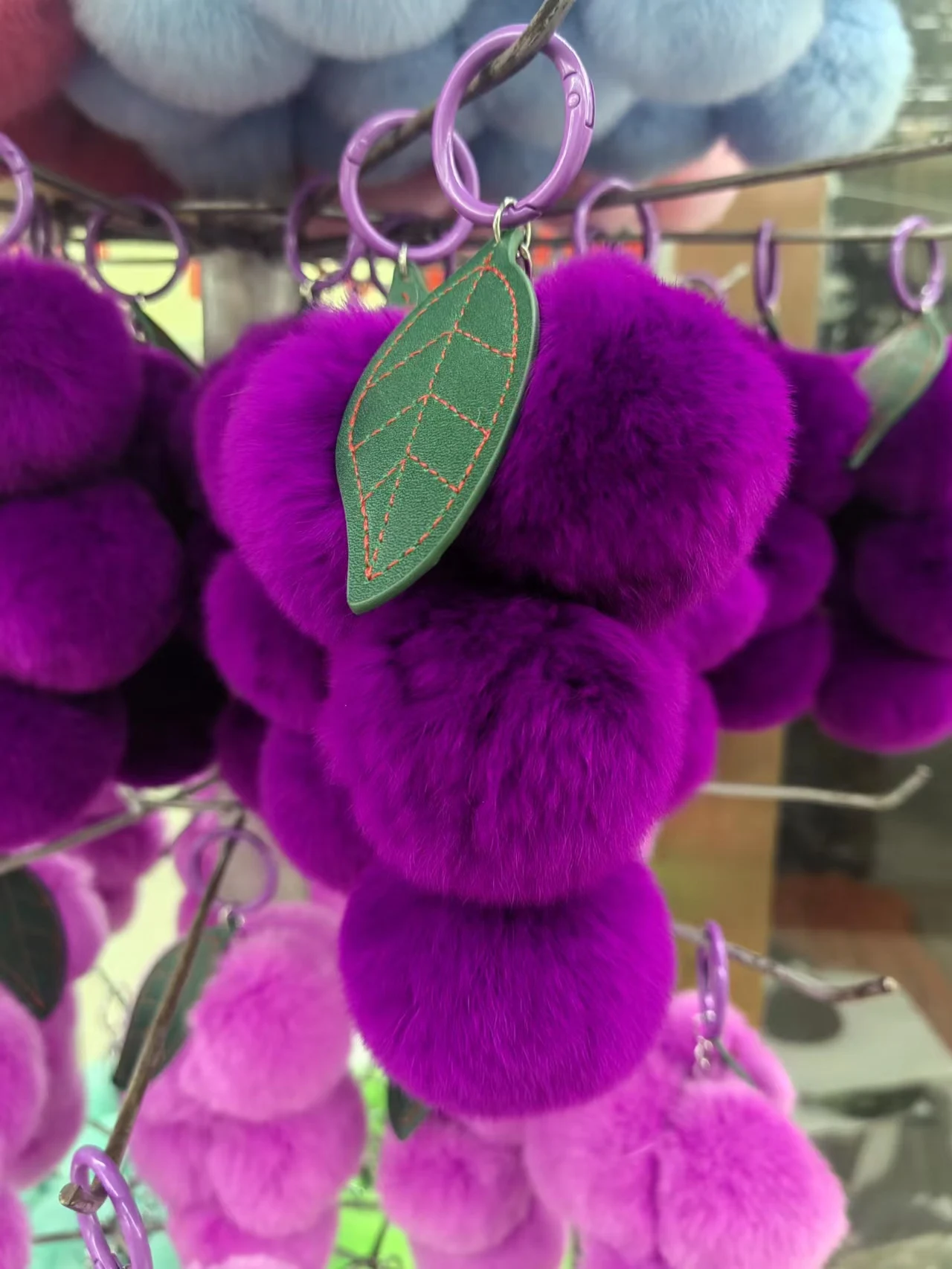 keychain,Real Rex Rabbit Fur Grass Bag Pendant Net Red Plush Ball Car Keychain Pendant Accessories